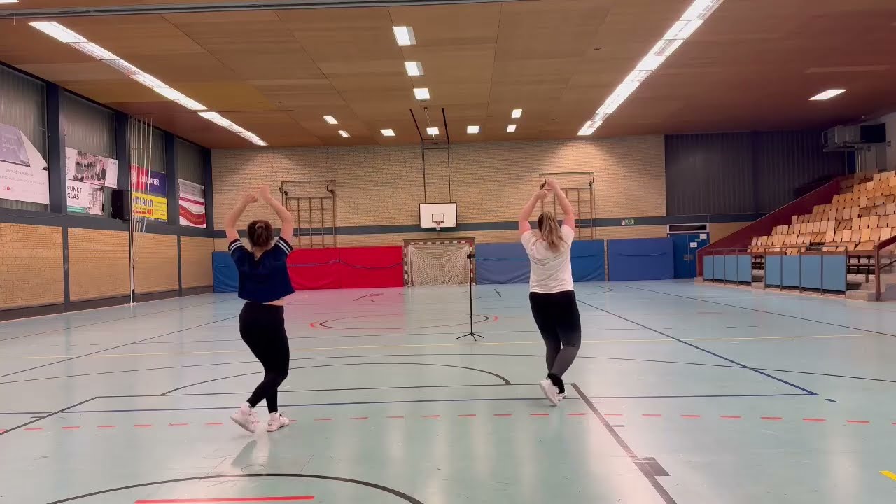 It‘s Tricky (back view, counts)