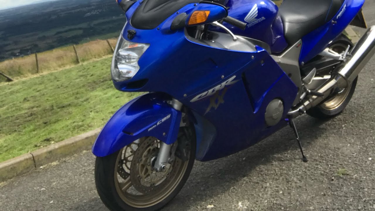 Motorcycle front wheel removal, Honda Blackbird