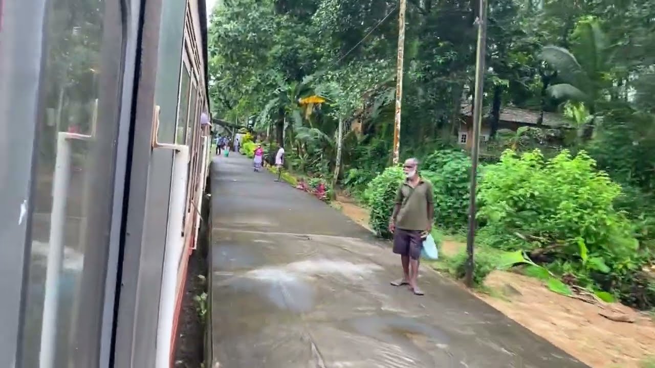 Train ride Colombo to Avissawella