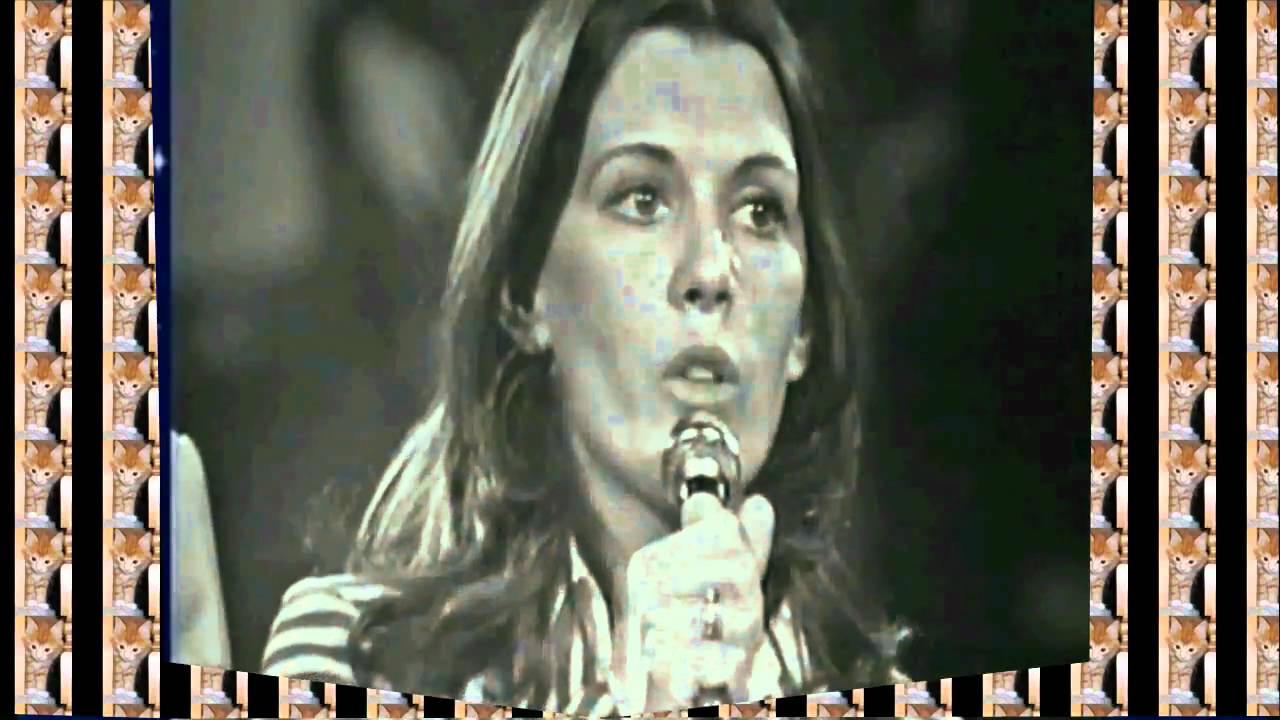 Caterina Caselli ospite a ''Speciale per voi''di Renzo Arbore.Canta''Rain and tears''.