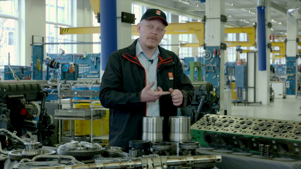 Renault Trucks DXI 13 L engine