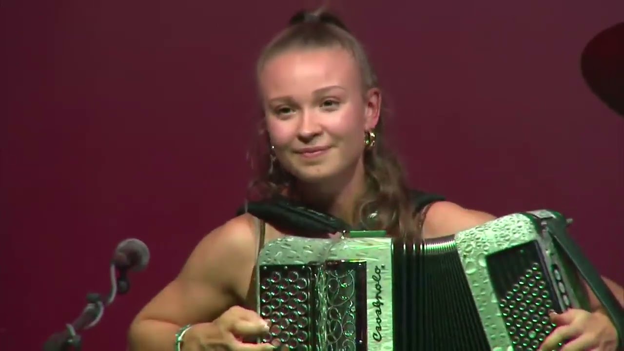 Karène NEUVILLE - Le tango nous invite