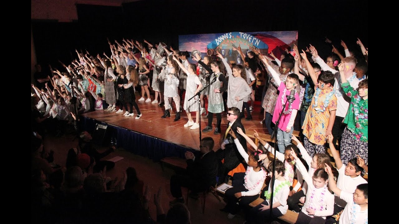 Dancing Queen at Claddagh N.S. Christmas 2024