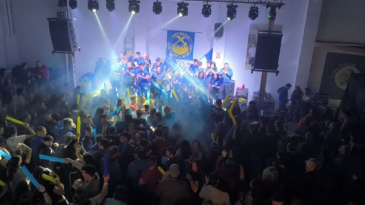 Gran concert xaranga ara ja no l'amollem !!!