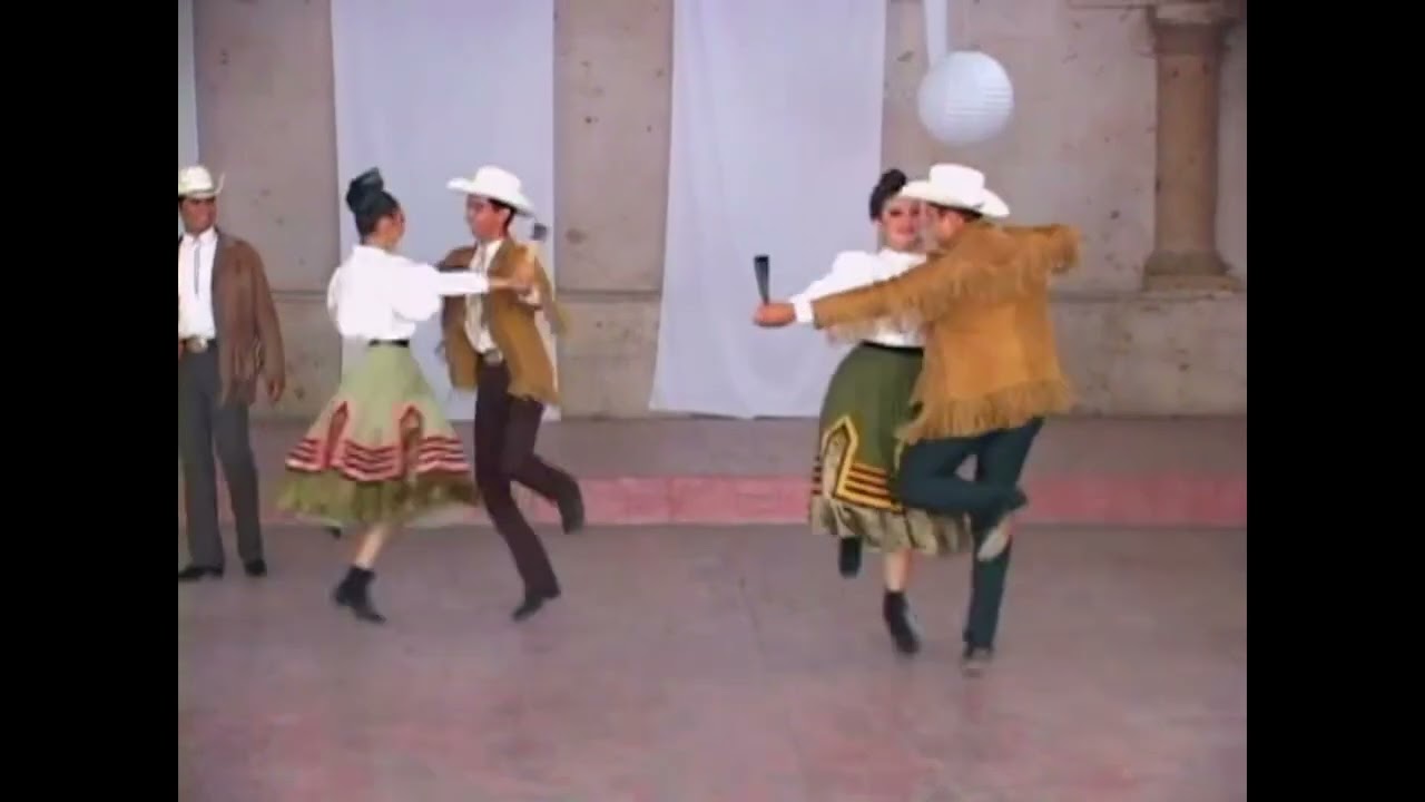 LA EVANGELINA ( Video Oficial) Poncho Villagomez y Sus Coyotes del Rio Bravo