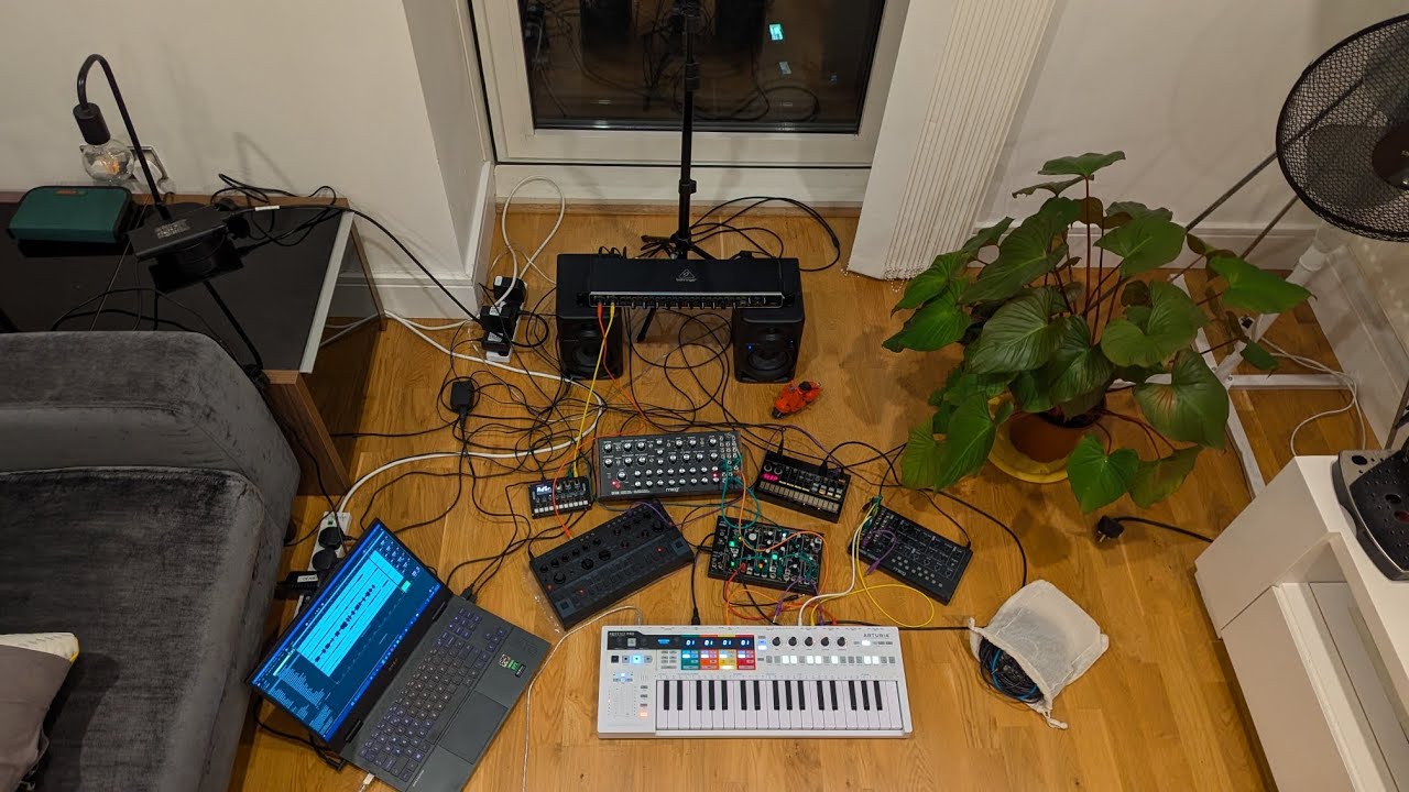 Semi-modular jam