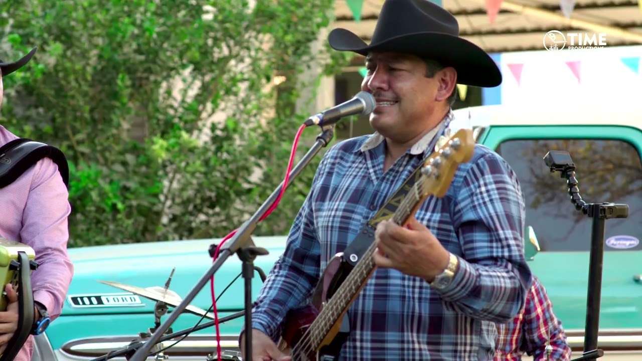 Rey Lopez Y Sus Nuevos Perigrinos -