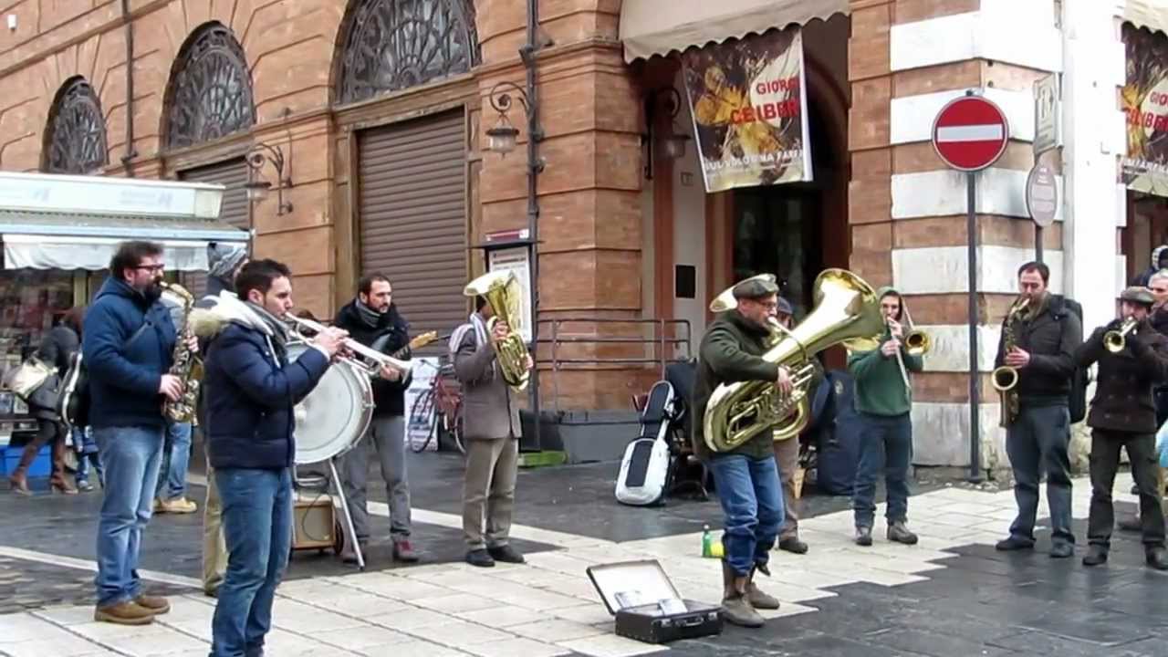 I MUSICANTI DI SAN CRISPINO