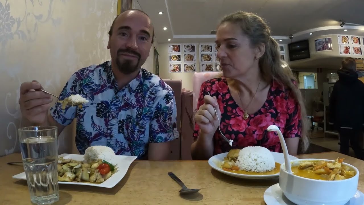 Thai food(Pad Kra Pao Massaman curry) 🇸🇪 Sweden