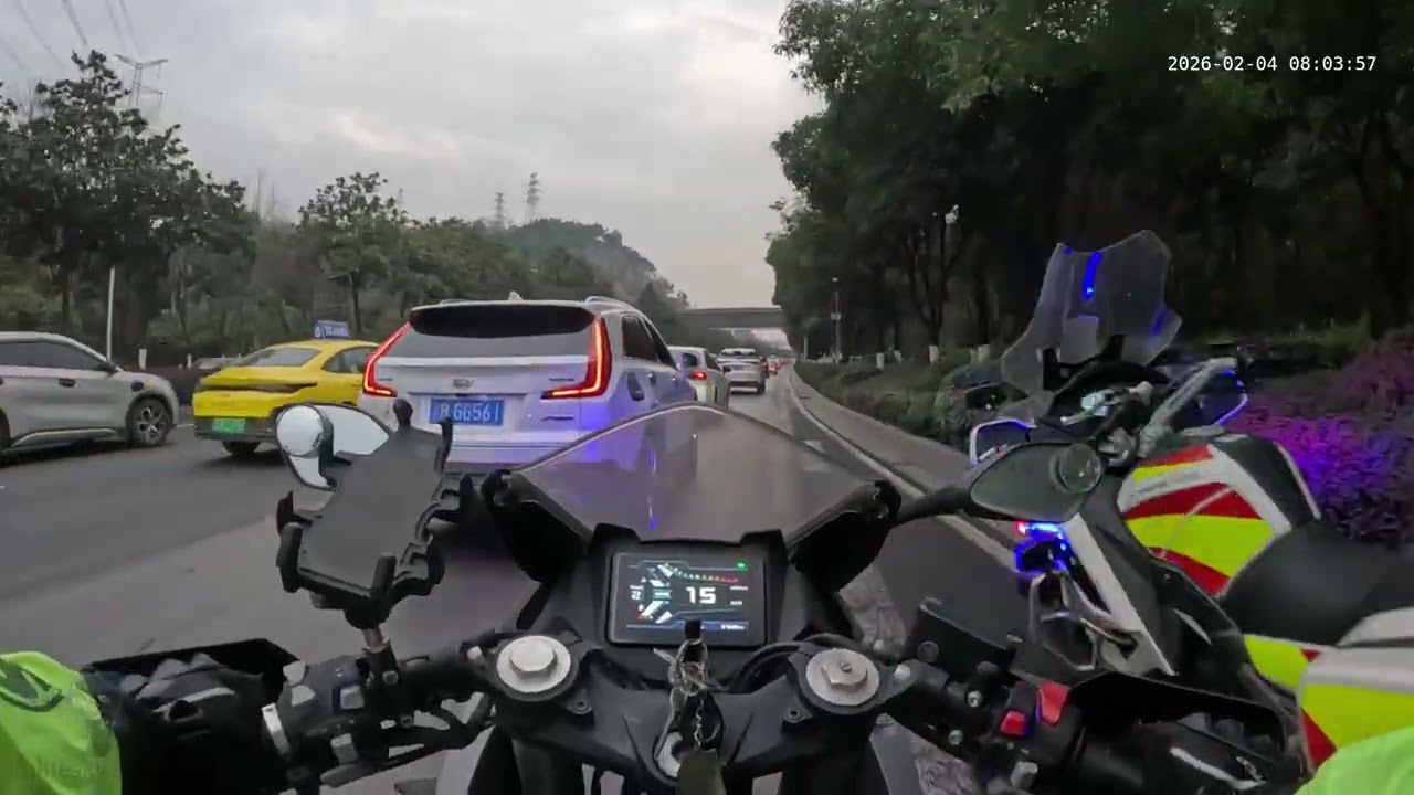 Rush Hour Benelli 302R Commute to Work in Chongqing, China-AM 4/2/2026