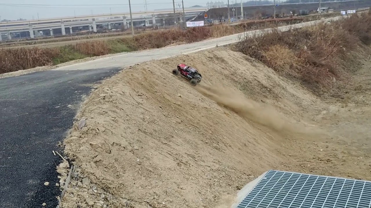 Axial YETI XL Badland 6S Grip Test RC Car