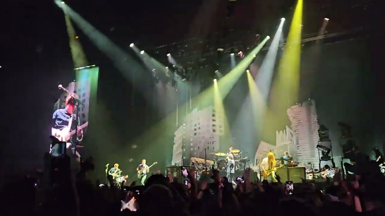 My Chemical Romance - Boy Division [ Live in Sydney 03.20.2023 ]