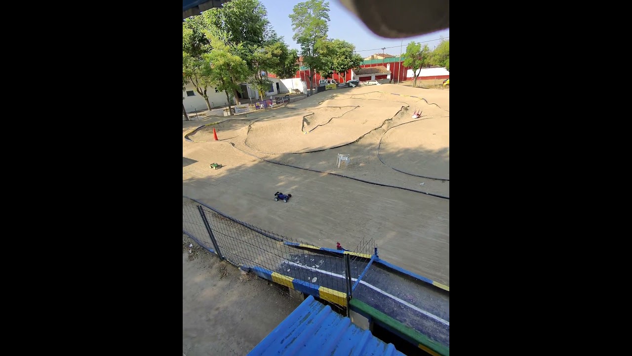  truggy xray xt8e mugen mbx8Tr eco y durango en circuito Mejorada RC Madrid 