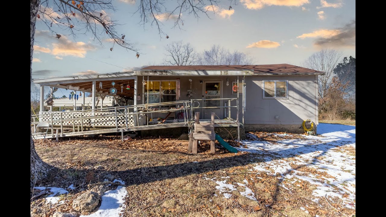 Country Home for Sale in the Missouri Ozarks | 10842 US 160