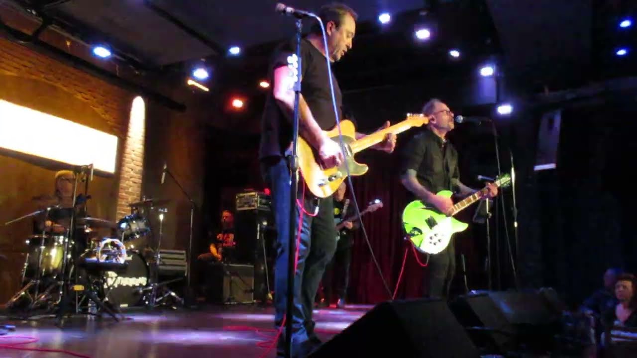 The Smithereens & Robin Wilson 