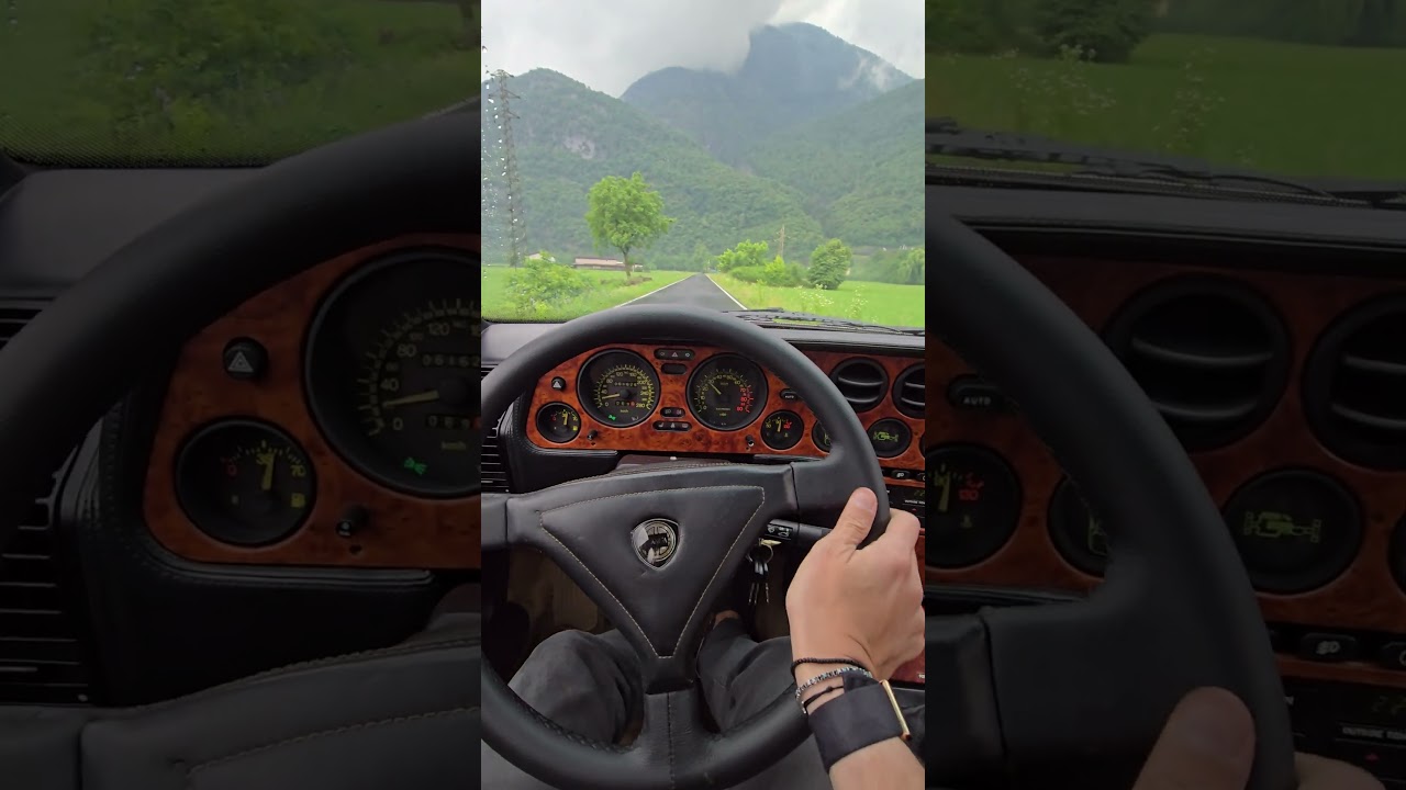 Thema 8.32 acceleration #lancia #thema #832 #ferrari