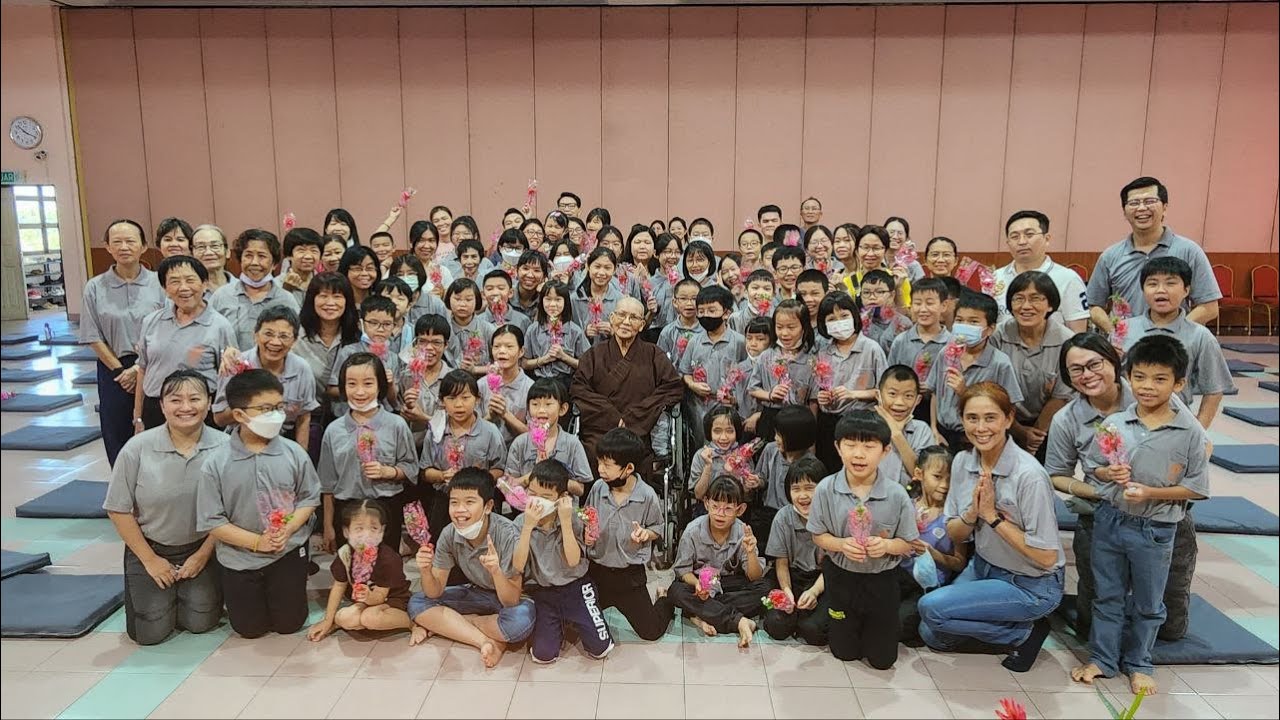 檀香周日佛学班-生日感恩祈福会