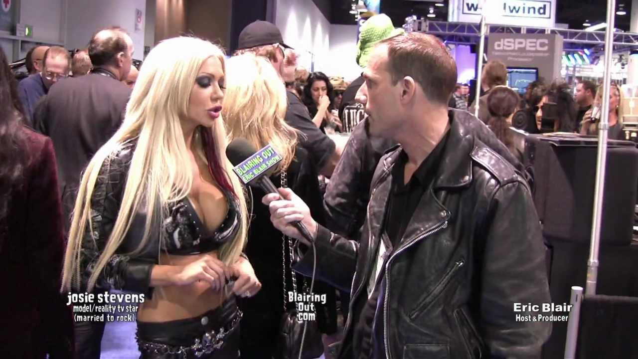 Josie Stevens  (married to rock) talks to Eric Blair @ Namm 2012