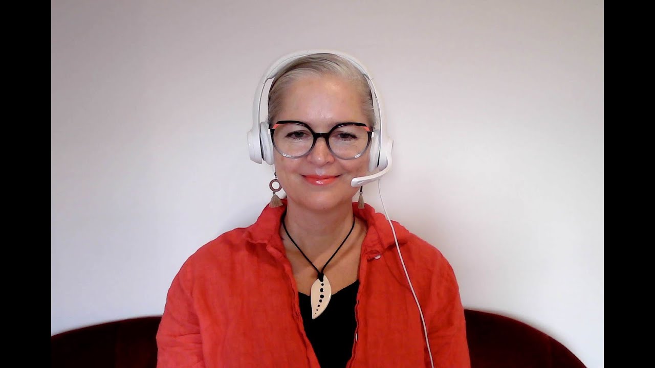 Qualified Business English teacher with 30 years of experience!