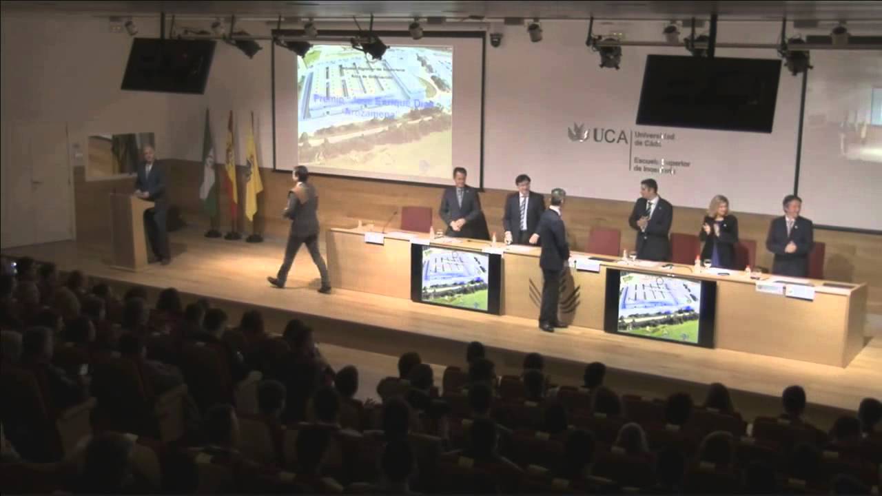 Acto de graduacion en la ESI, UCA, 2015