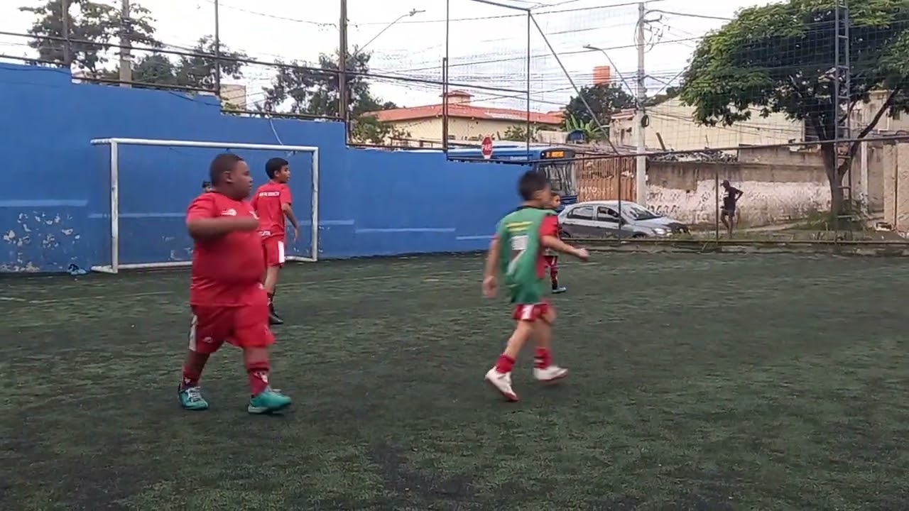 Treinamento coletivo futebol sub8 santa teresa