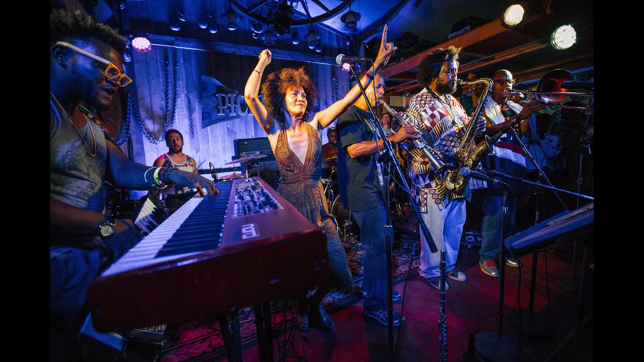Galaxy Barn (S03E02) Kamasi Washington - The Magnificent 7 @Pickathon 2015 Galaxy Barn 2015