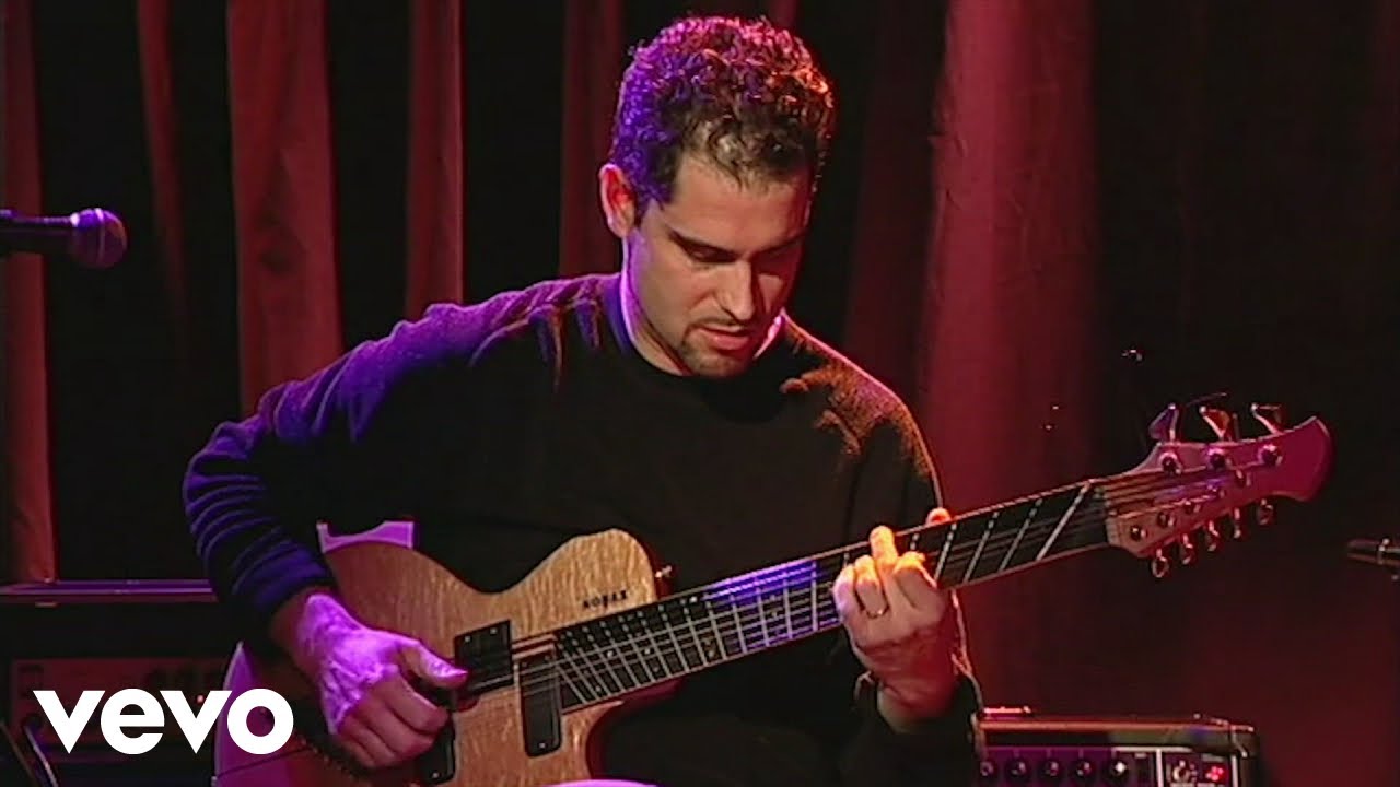 Charlie Hunter - Charlie Hunter Solo: Too High (Live 2002)