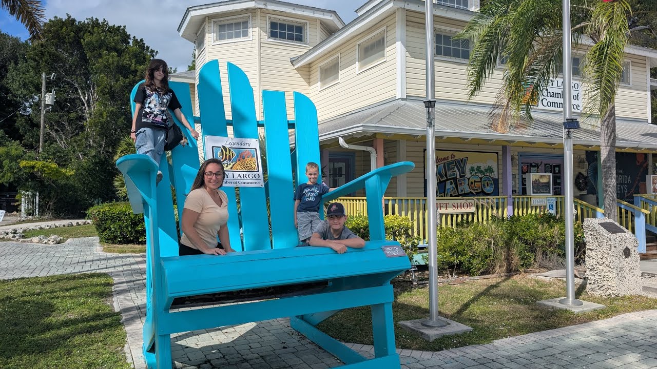Stops on the way to Key West! Feed Tarpons, Roberts Smoothies, Seven Mile Bridge, Will's Picks!
