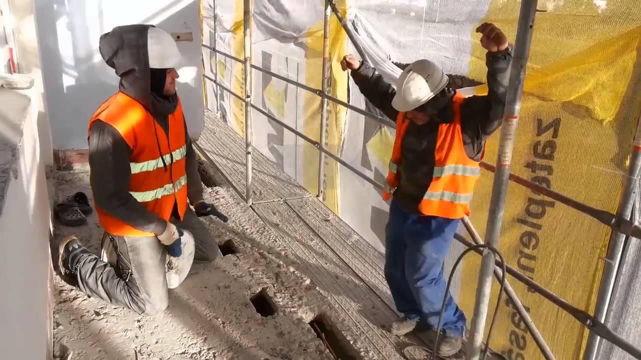 Bricklayer at work