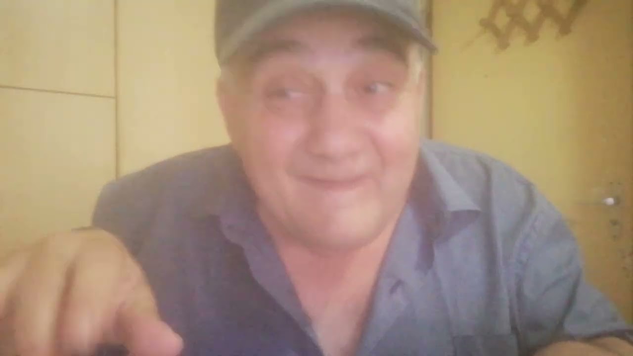 Grande brano cantato da me dal titolo La donna cannone del grande Francesco De Gregori. 🎤🎸🎹🎼🎵🎧🎻😍🆗