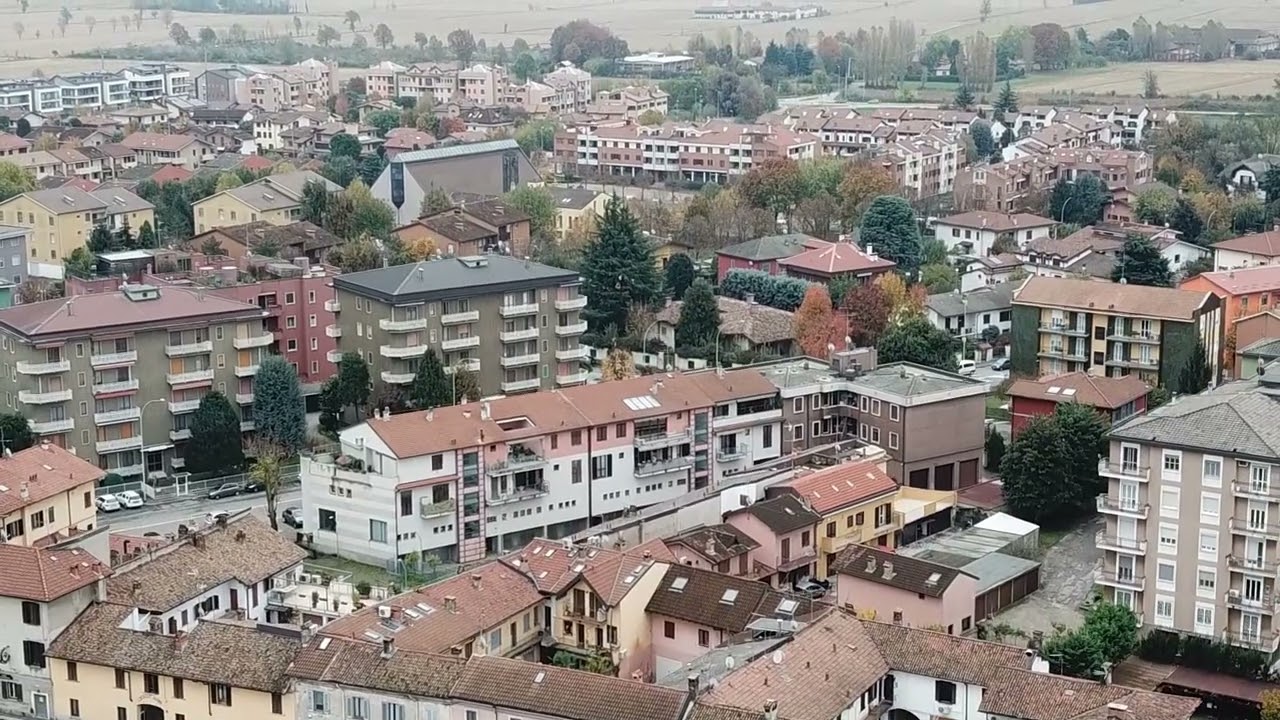 1623-(HD)-Gaggiano MI-Panoramica del paese 08-11-2018 (Drone Mavic Pro)