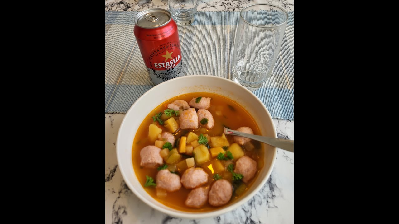 Siskonmakkarakeitto