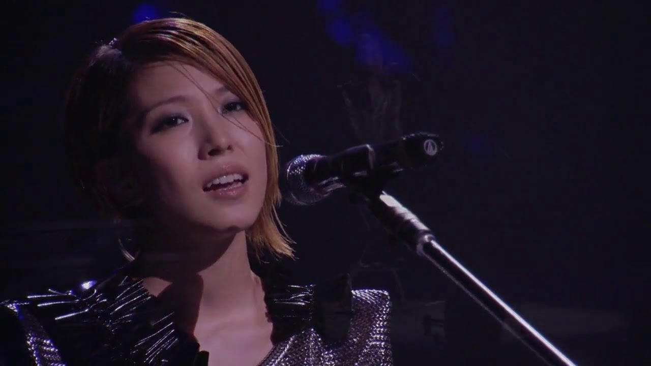 BoA - Smile Again (Live)