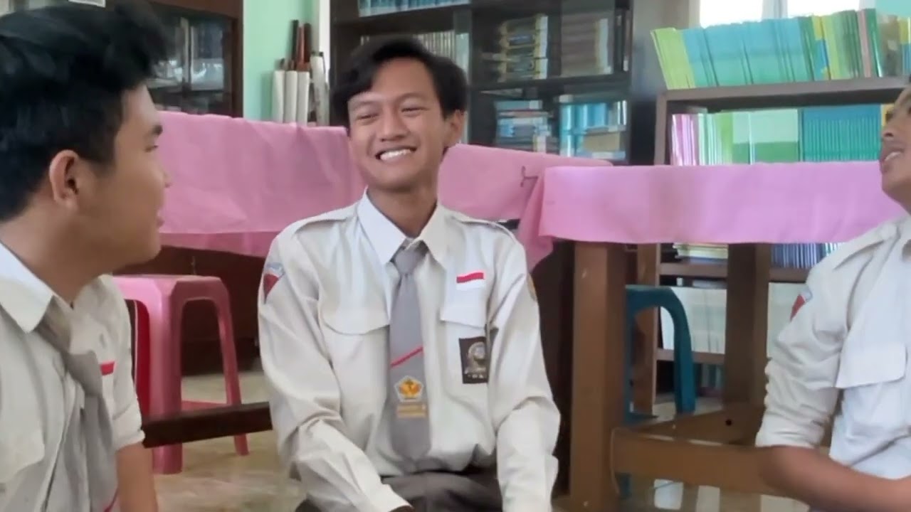 FILM PENDEK - Pantun XII 8