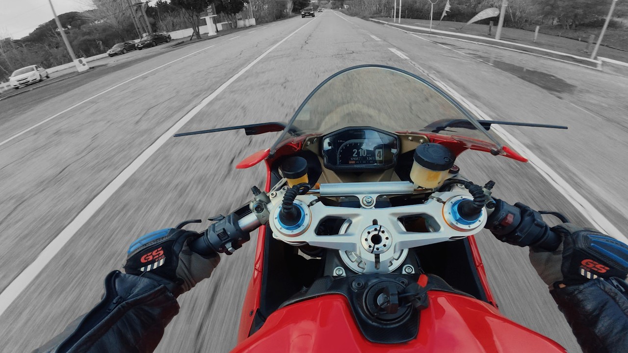 Ducati 1199S RAW Exhaust Sound 🔥 Almost Crash with Aprilia RS 660!