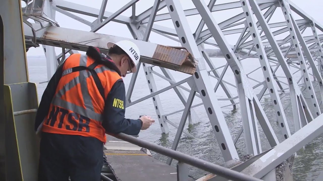 Crews carefully start removing first piece of twisted steel from collapsed Baltimore bridge
