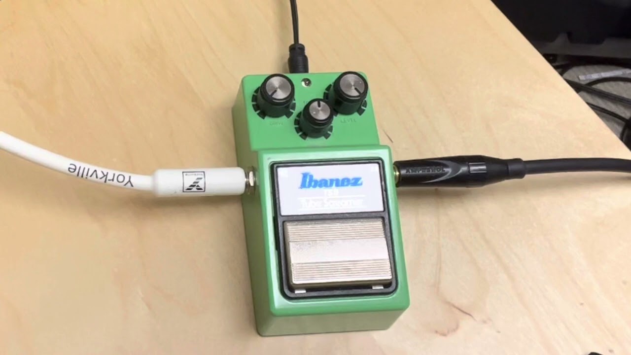 Ibanez TS9 Tube Screamer demo with Strat