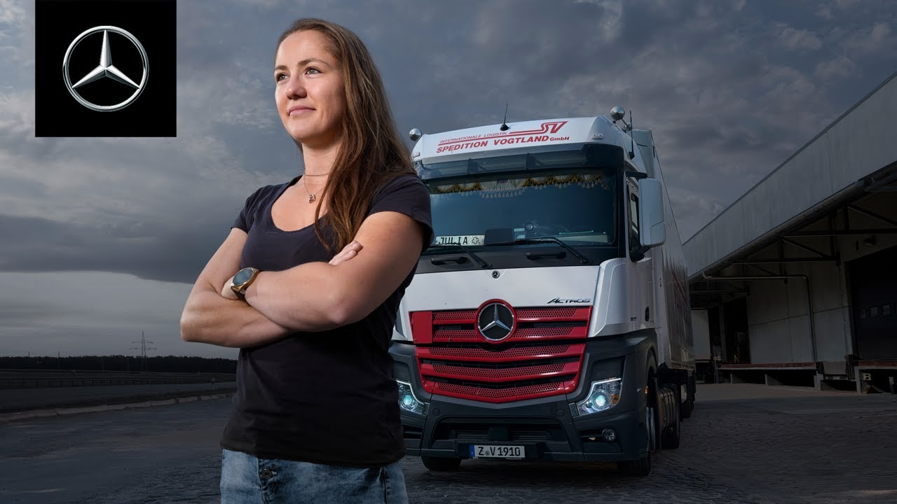 Ready for the road – Julia | Mercedes-Benz Trucks