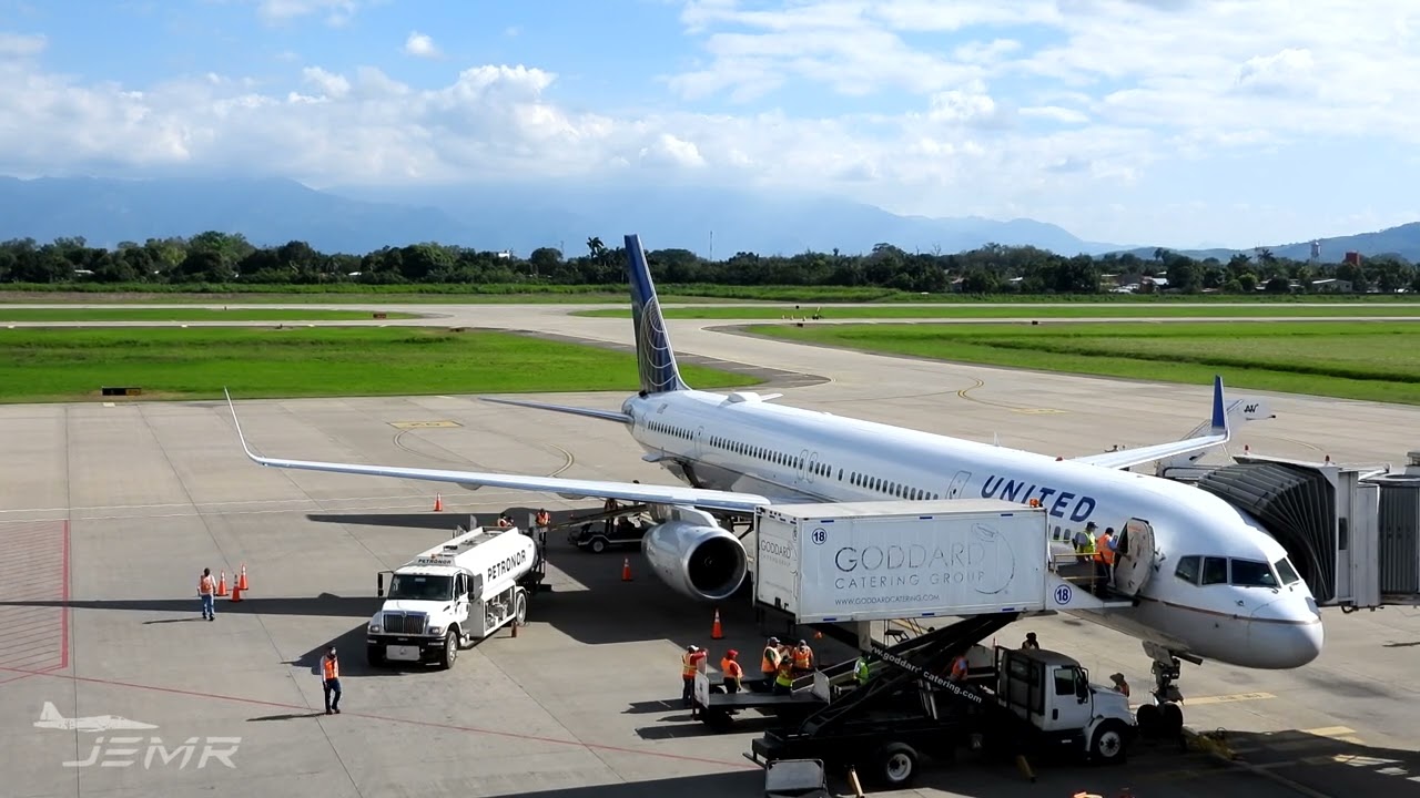 United 757-300/200 all liverys at Ramon Villeda Morales Airport MHLM/SAP