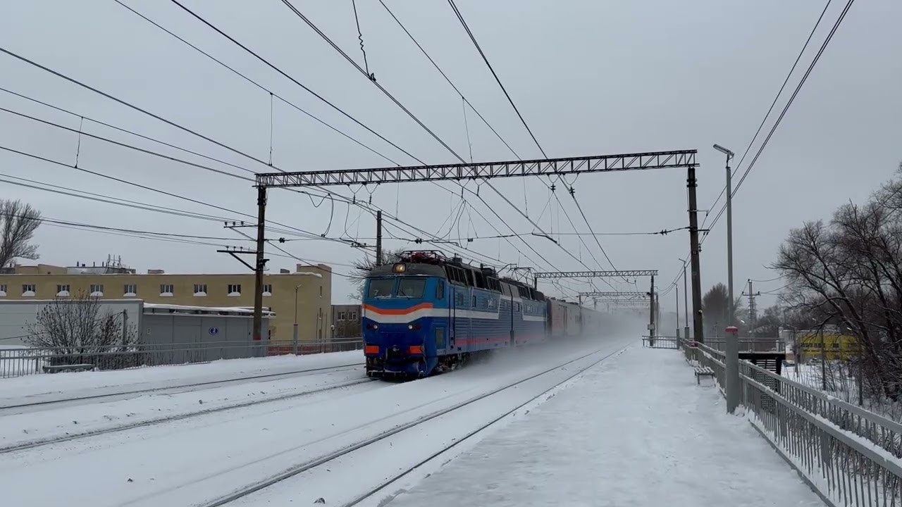 Агент 007! Синий электровоз ЧС7-007 с поездом 375 Воркута – Москва