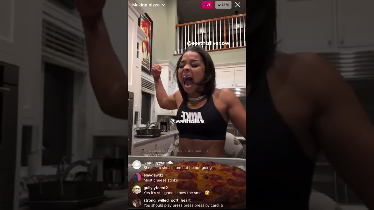 Chriseanrock 🍕😂