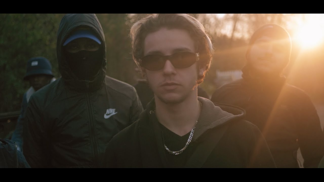 Charbonner - Minatoo  (clip officiel)
