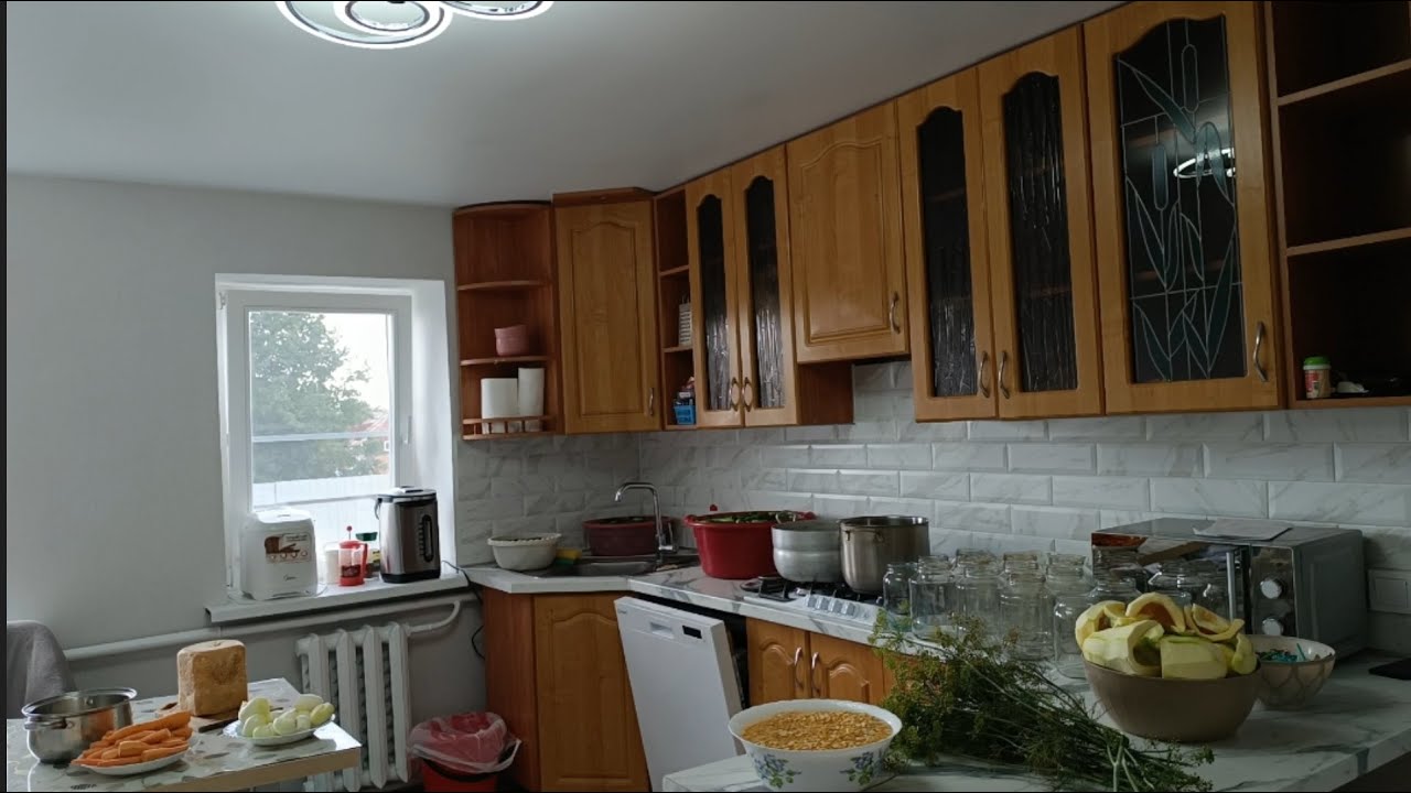 Полный обзор новой кухни. Из старой кухни сделали новую)Остались без электричества.Доделали загон.