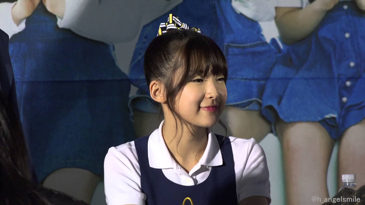 【4K FANCAM/직캠】 150502 OH MY GIRL 新村サイン会 アリンメイン (오마이걸 신촌 사인회 아린 중심 Arin)