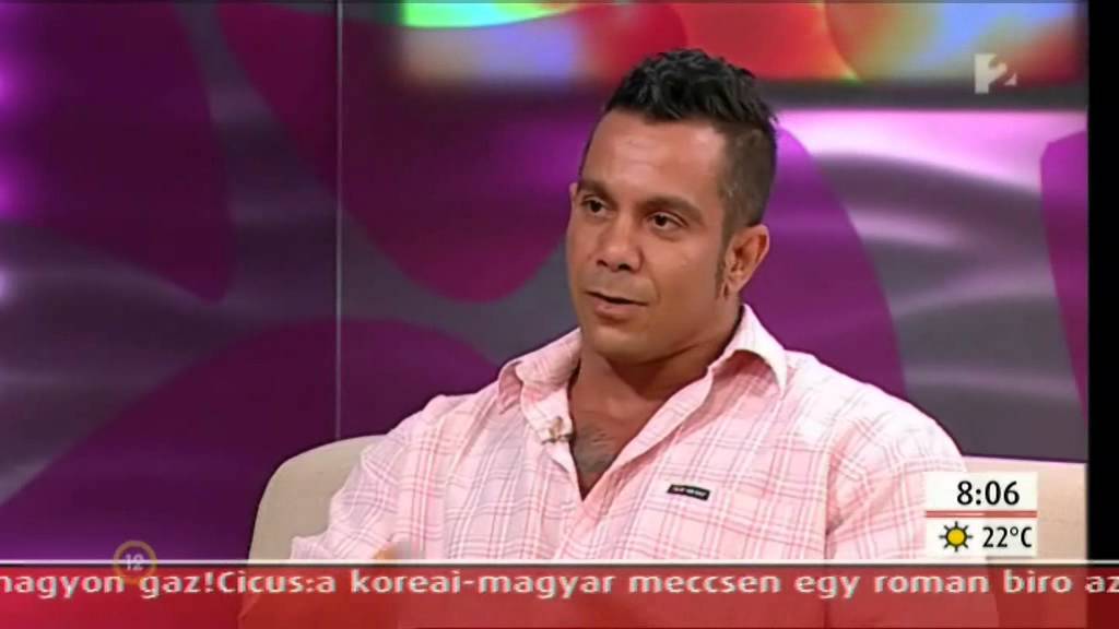 Élő adásban vetkőzött félmeztelenre Cristofel és O.G. Duck - tv2.hu/mokka