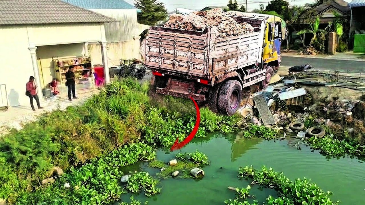 First Start Amazing PROJECT!! Filling Land Delete Garbage Pond Use Strong Bulldozer & 5ton Truck.