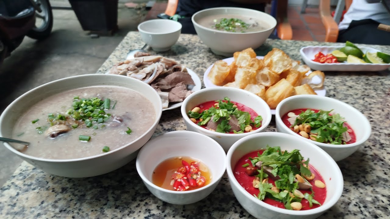 Cháo lòng tiết canh Thanh mời cả nhà