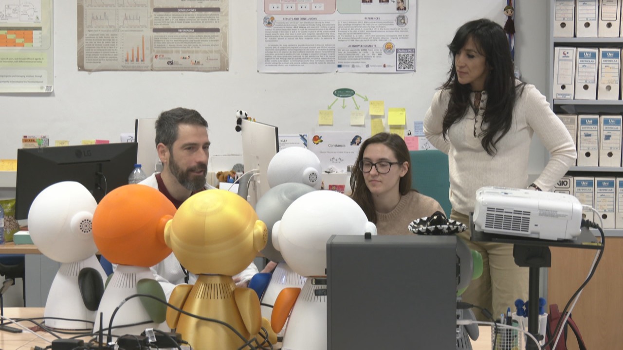 Shara 3, un robot social para el bienestar de las personas mayores