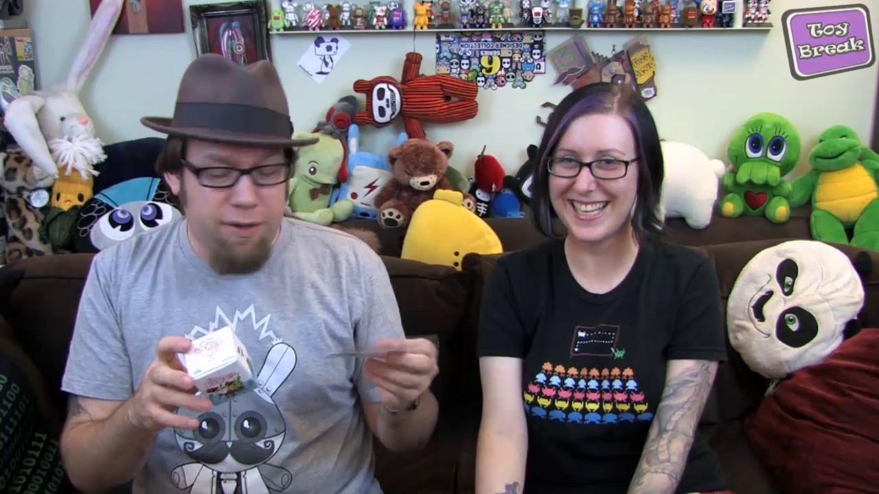 Toy Break Episode 149 : To The Internet!