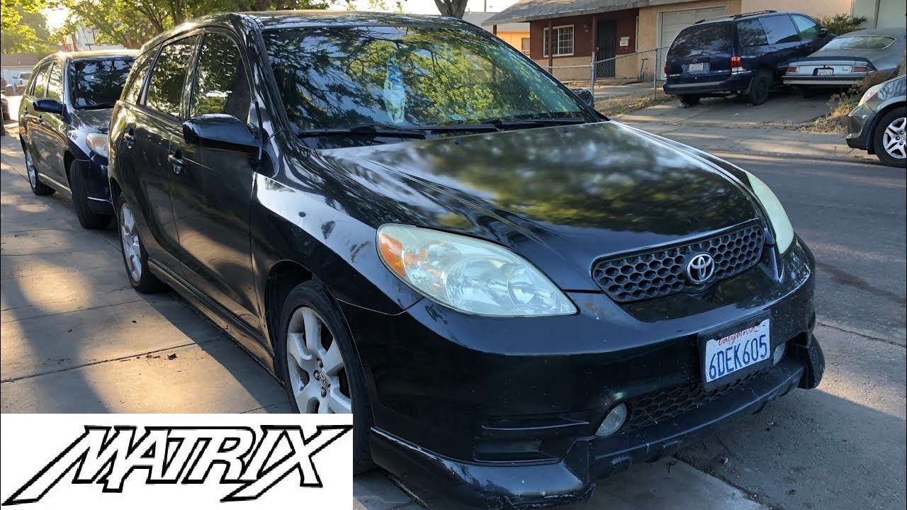 Надёжный ли он? Toyota Matrix XR 2003 года
